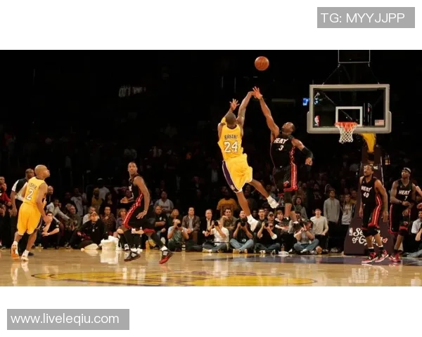 2009年科比与韦德巅峰对决回顾：一场篮球艺术的精彩碰撞